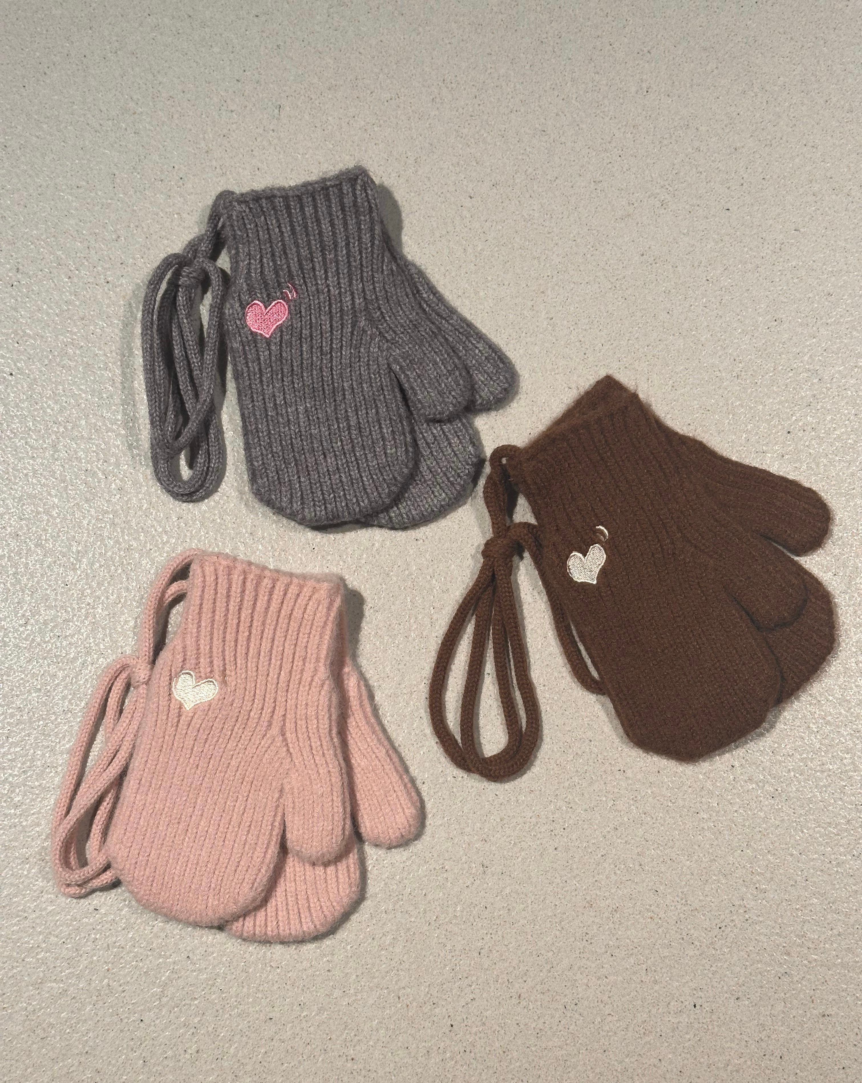 HEART GLOVES
