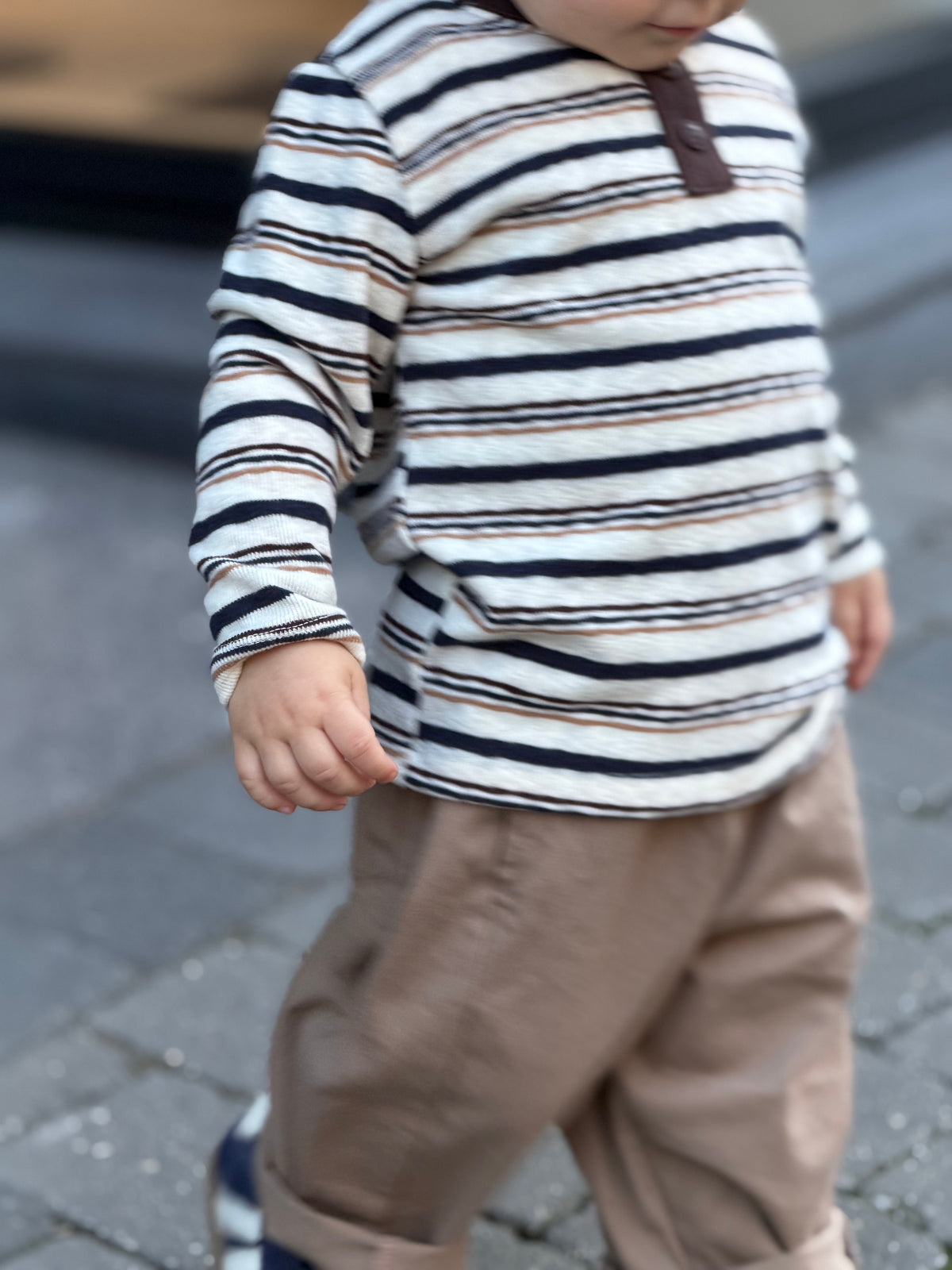 STRIPE BROWN TEE